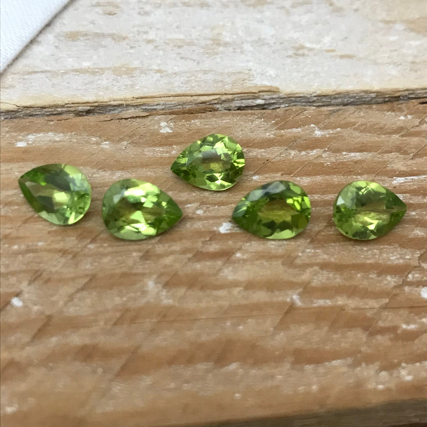 One- 8x6mm Green Peridot Pear Cut, Approx. 1 carat Loose Natural Gem, August Birthstone, Faceted Natural Peridot, Chrysolite, Olivine