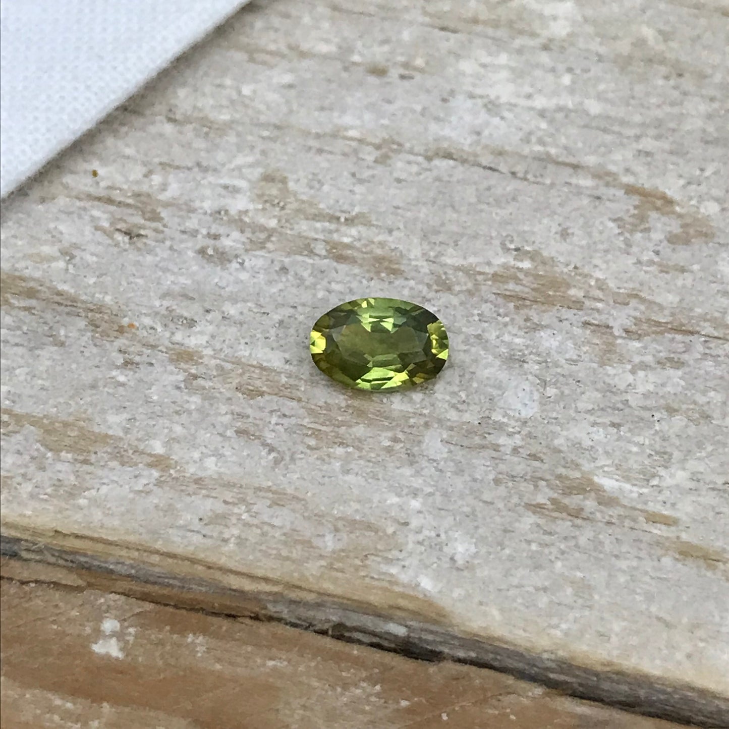 Greenish Yellow Sapphire 6x4mm, Color-Treated Yellow Green 0.53  Ct, Oval cut, BE Treated Natural Sapphire