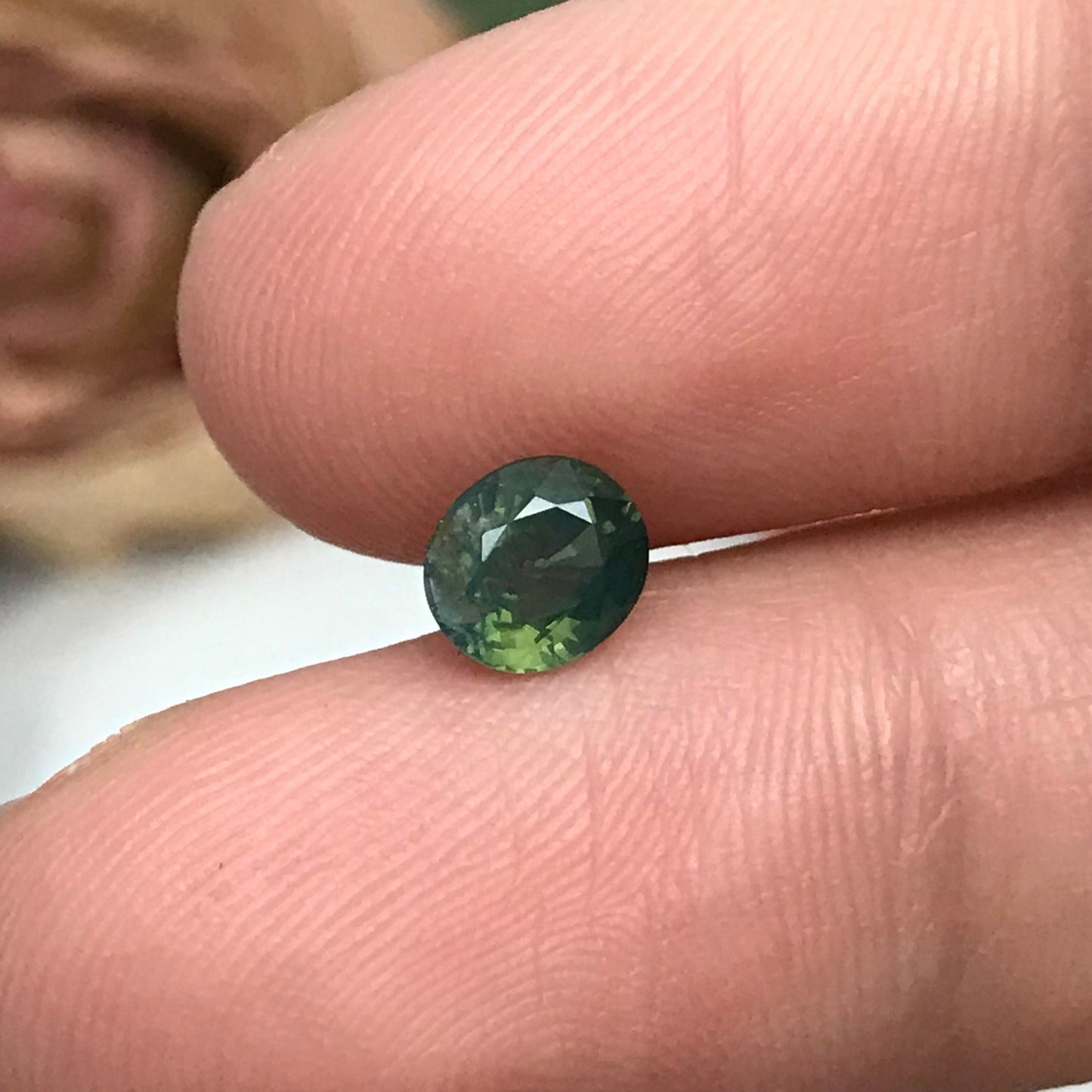 1 carat Unheated Green Sapphire 6.x5.24mm Oval Cut, Faceted Loose Gemstone, Australia