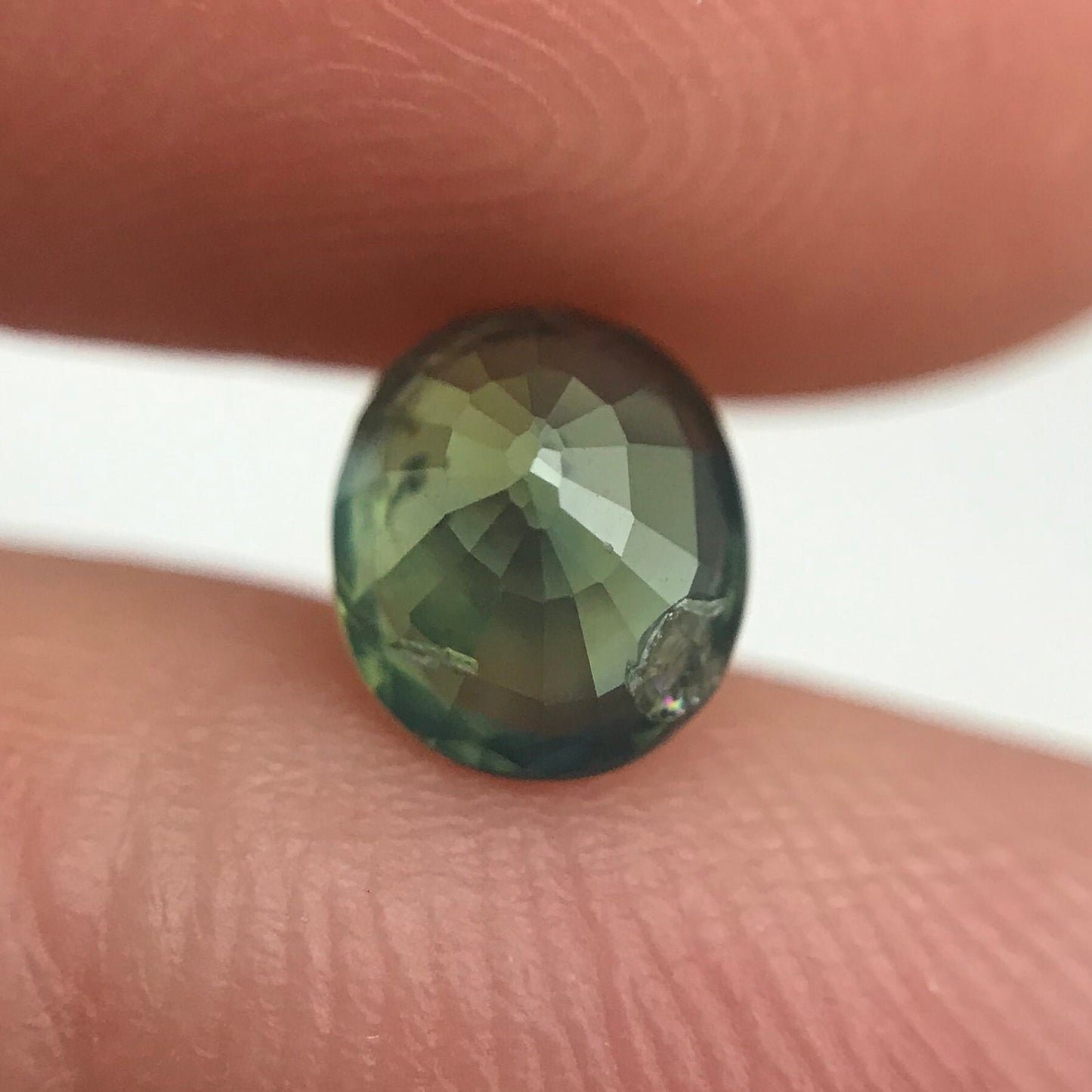 1 carat Unheated Green Sapphire 6.x5.24mm Oval Cut, Faceted Loose Gemstone, Australia