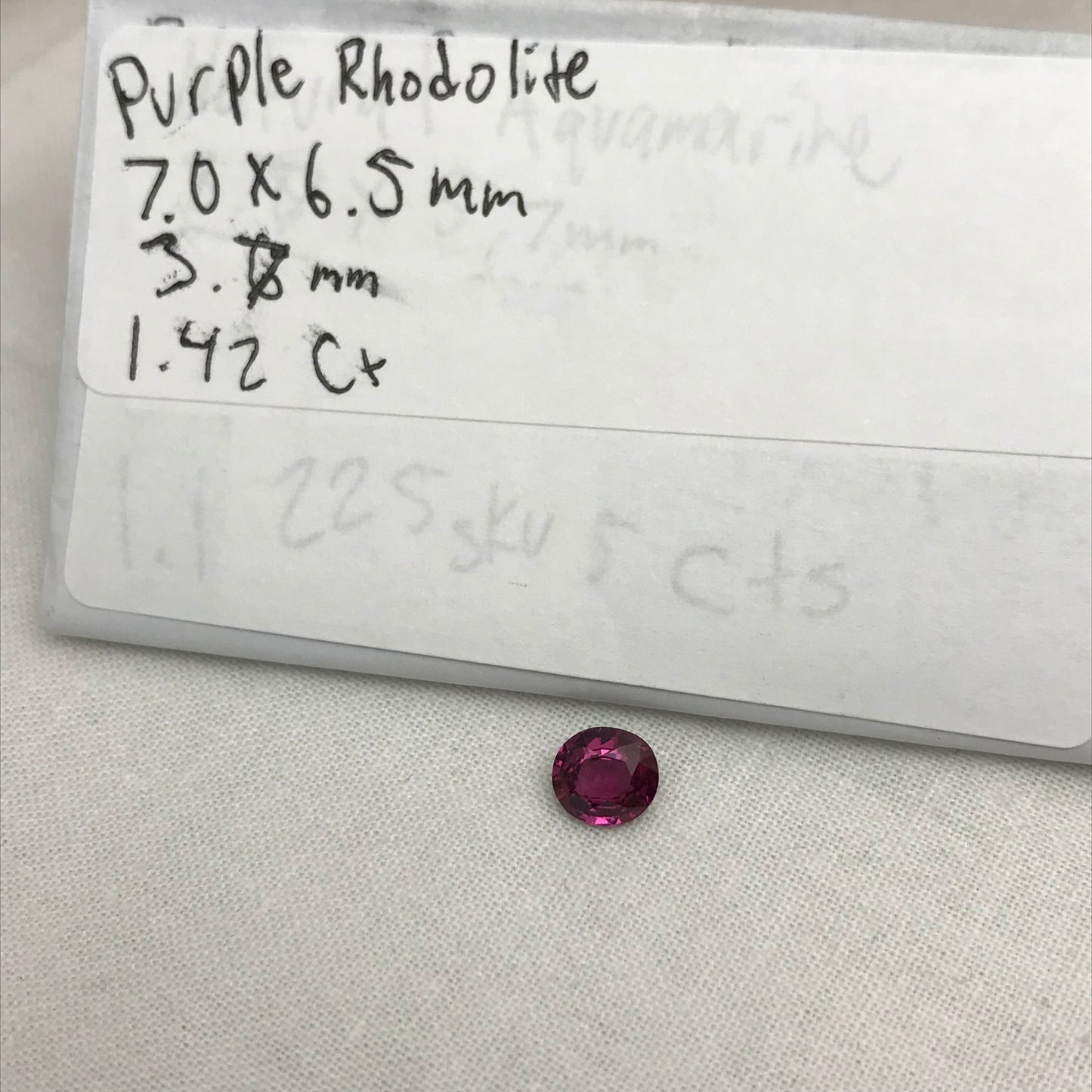 7x6.5mm Natural Rhodolite Garnet, 1.42 carat, Purple Pink Garnet, Faceted Oval Cut