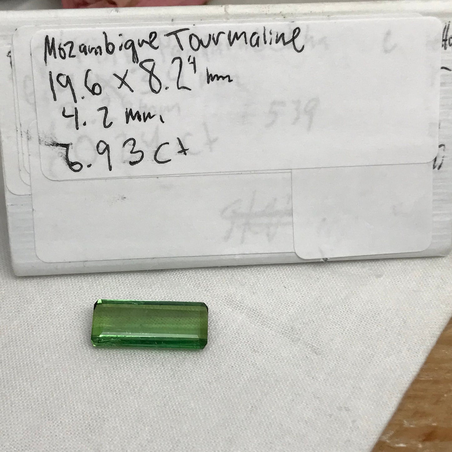 6.93 carat Green Tourmaline 19.6x8mm Octagon Cut Faceted Loose Unmounted Gem Gemstone