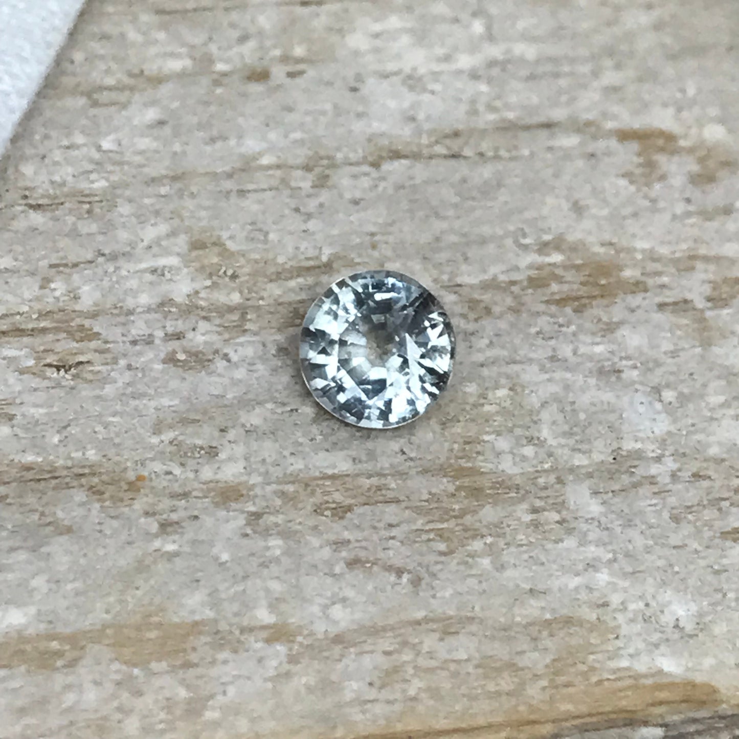 5.2mm Round Natural Light Sapphire 0.76 carat, Faceted Loose Gemstone Very Light Green, 5mm