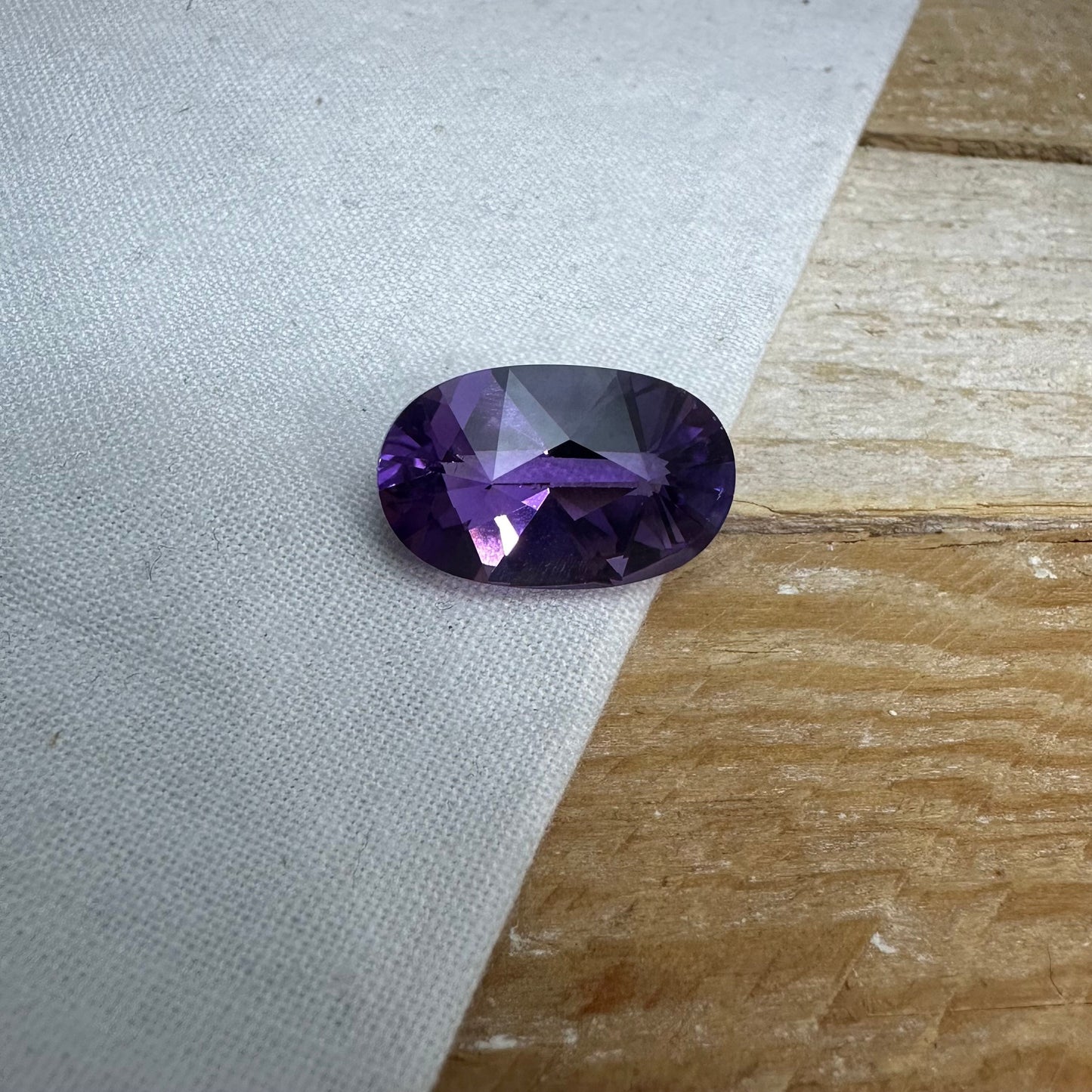 18x11mm Amethyst Fancy Oval cut, 8.65 carat Natural Quartz