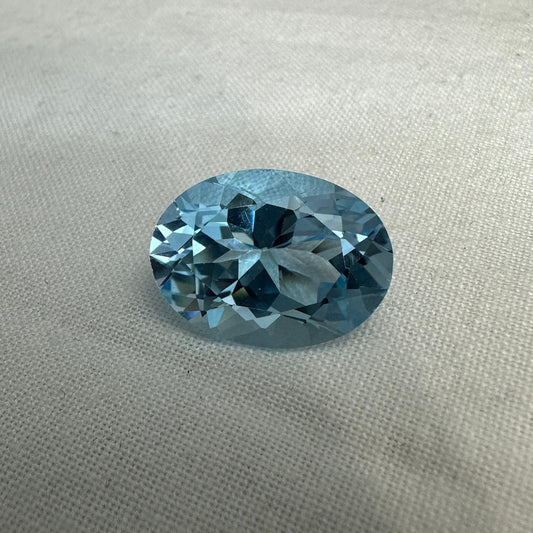 18x13mm Blue Topaz 15.65 carat, Oval Cut Gem, Loose Recycled Gemstone, Light Blue Topaz,