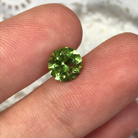 7.4 mm Green Peridot Precision Round Brilliant Cut 1.66 carat Faceted Loose Unmounted Natural Gem, Engagement, Jewelry, US Cut/Seller 7.5mm