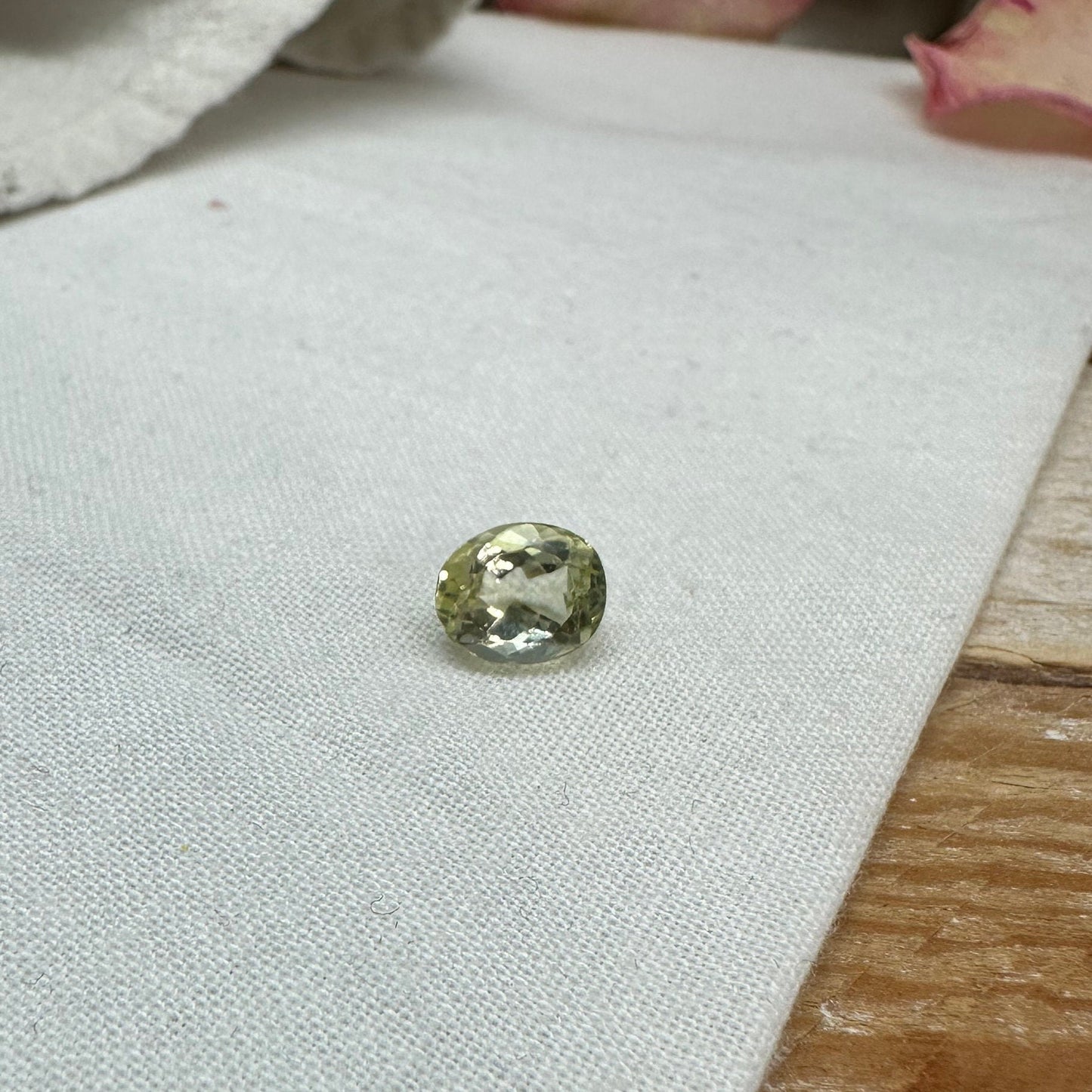 2 Carat Yellow Labradorite 8.65x7.15mm Oval