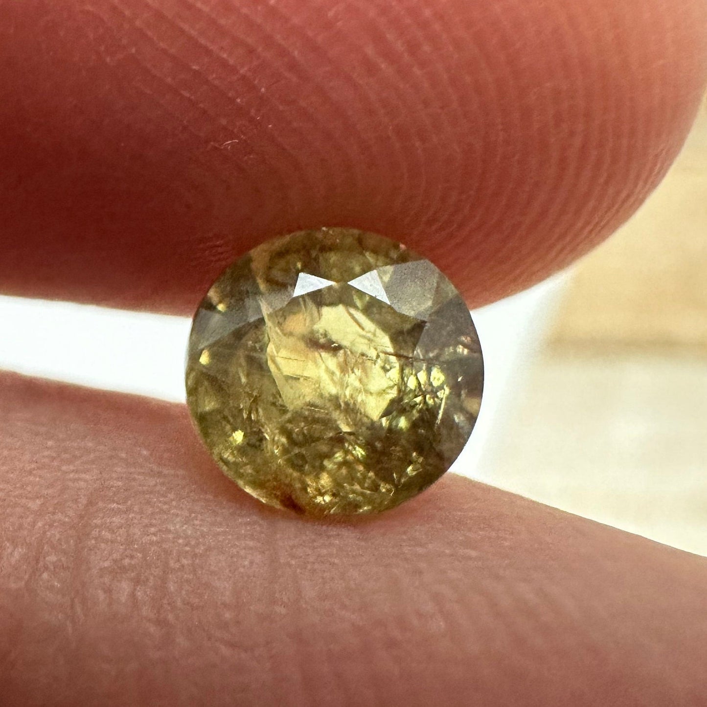 1.39 Carat Yellow Sapphire 6mm Round