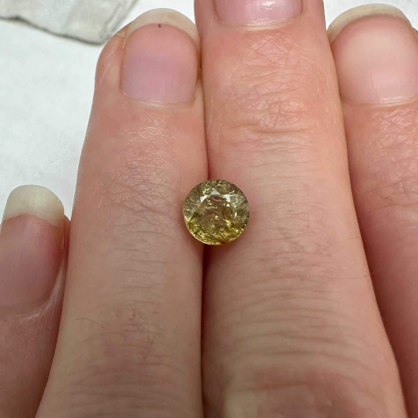 1.39 Carat Yellow Sapphire 6mm Round