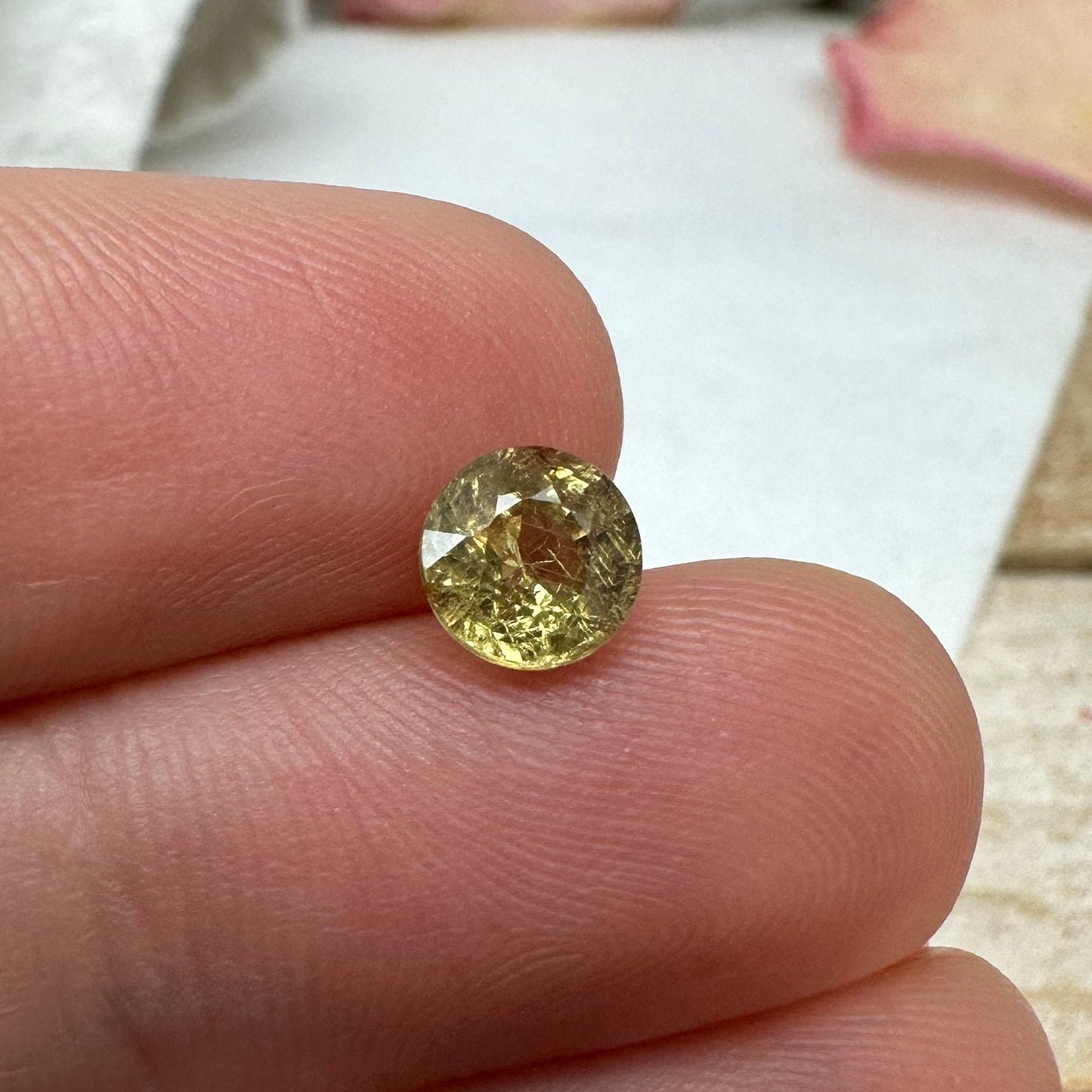 1.39 Carat Yellow Sapphire 6mm Round
