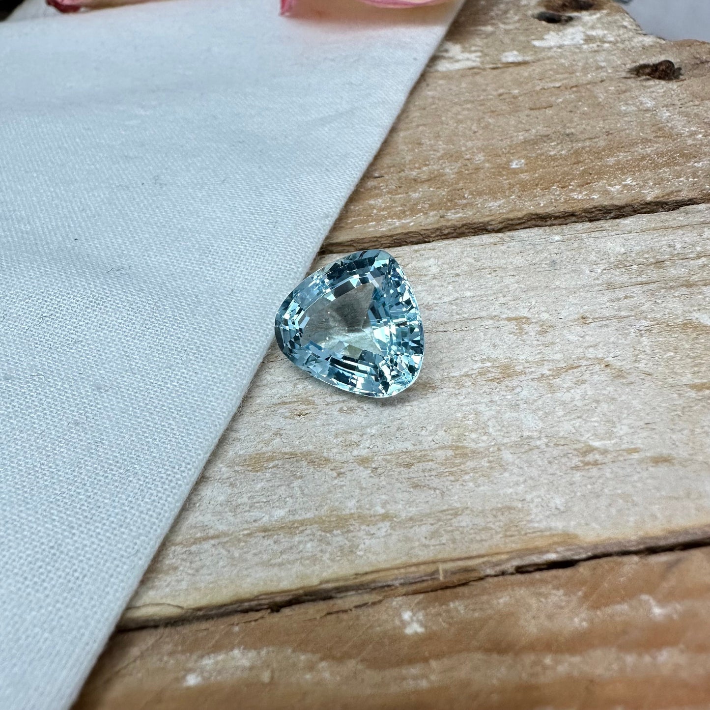 7.5 Carat Aquamarine 13.9x12.75mm Pear