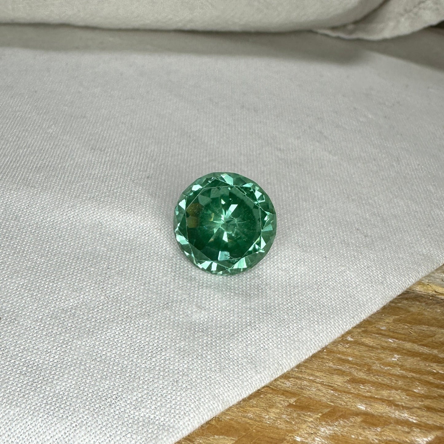 16 carat Green Lab Created Spinel 15.5mm Round Cut Man Made Spinel Cheap Loose, Mint Green Gem - Synthetic Spinel