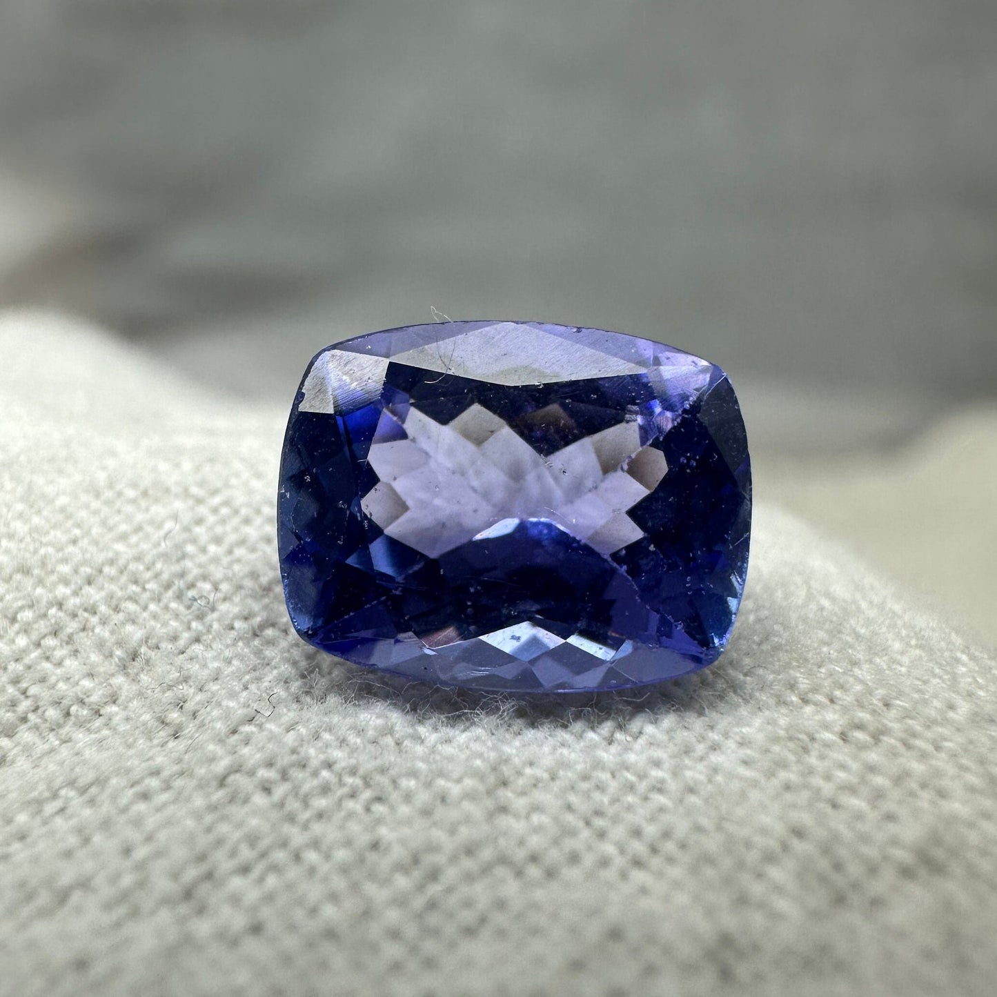 2 Carat Tanzanite 9x7mm Cushion Cut, Bluish Violet