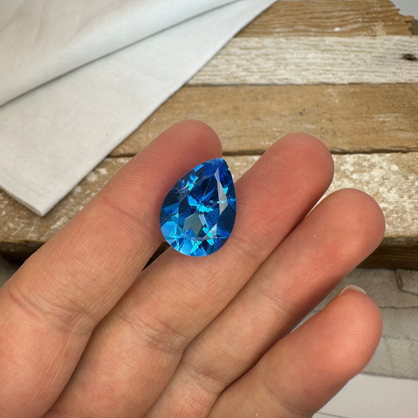 18x13mm Swiss Blue Topaz, Pear Cut, 15.35 carat Loose Faceted Gem, Natural Topaz