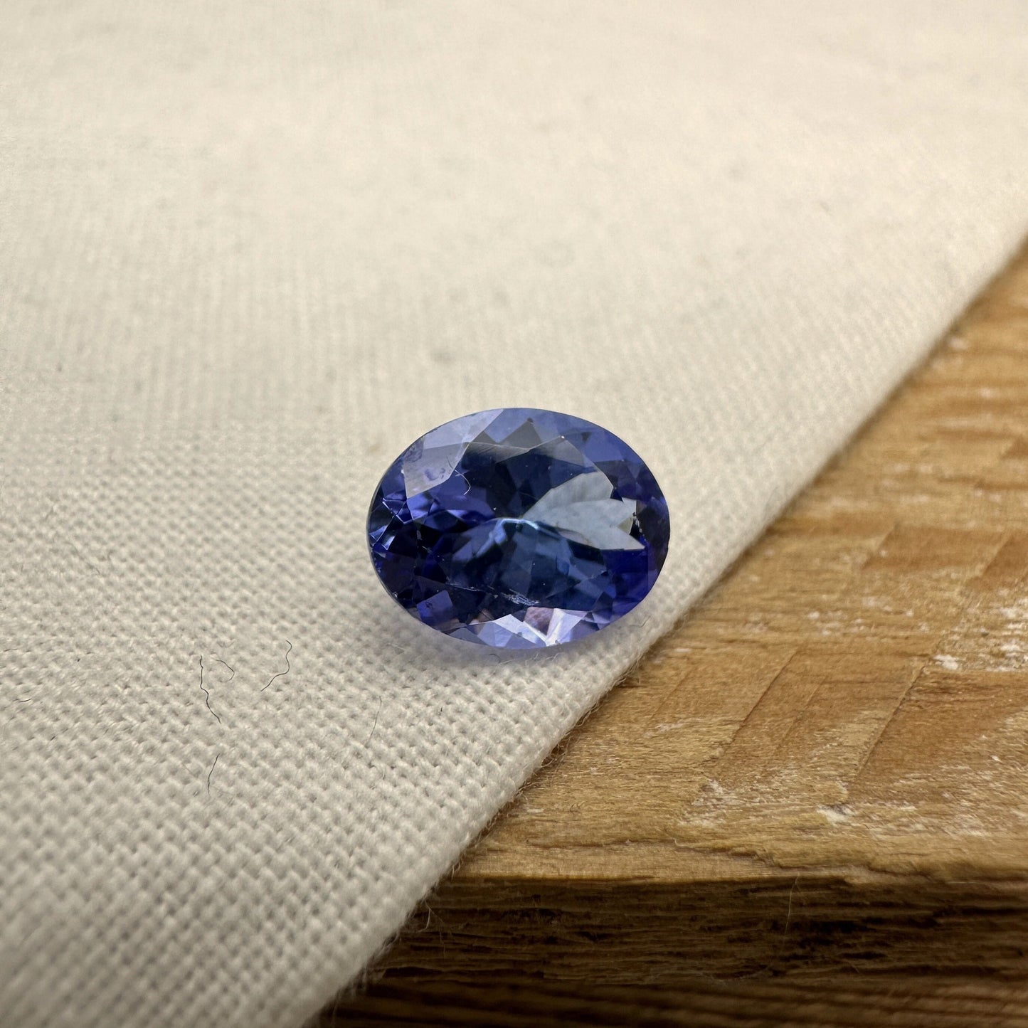 1.87 ct Natural Tanzanite 9x7mm Oval Bluish Violet Genuine Gemstone Loose Gem or faceted stone Bluish Purple