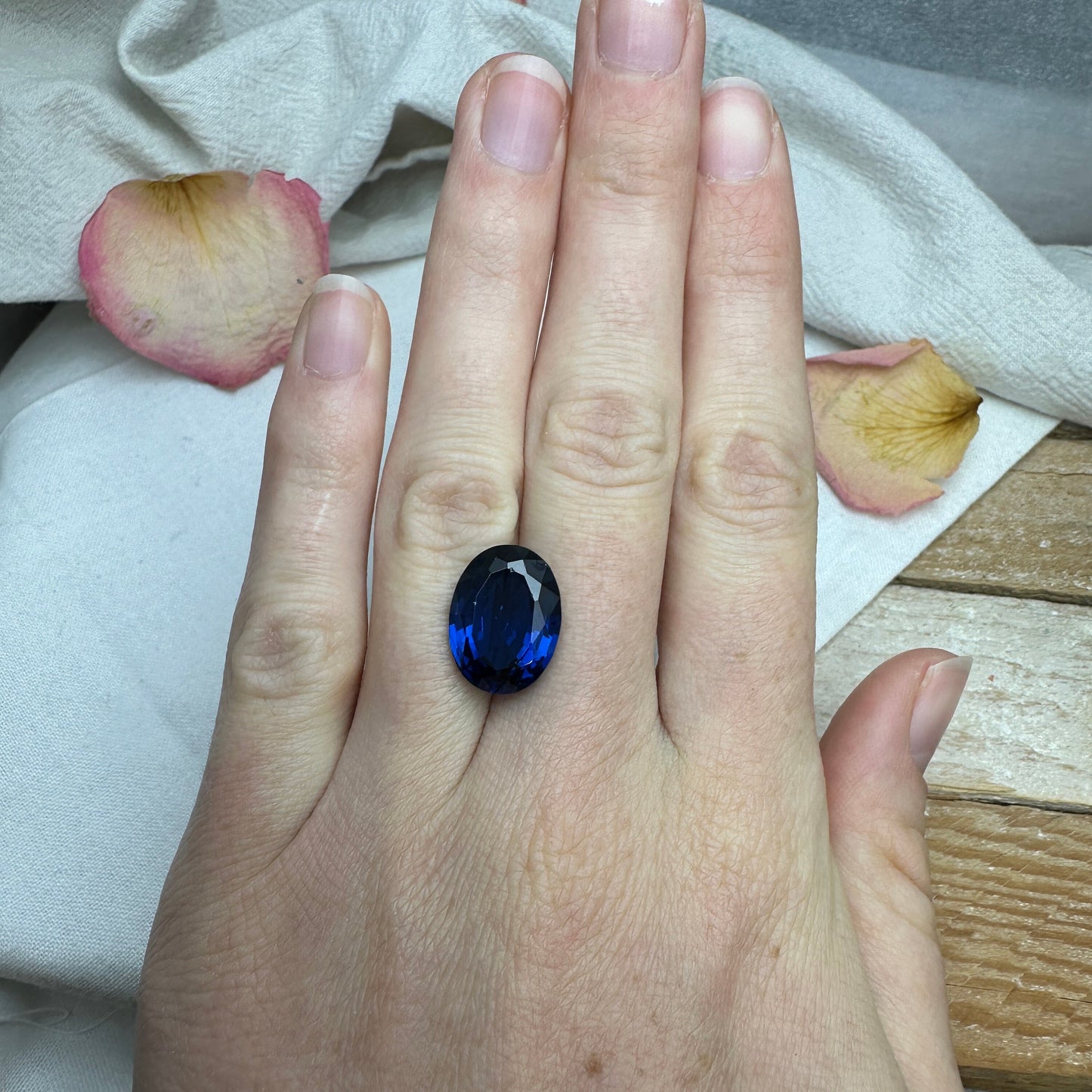 Lab Created Blue Spinel 9.40 Carat Man Made Spinel, 15.6x11.8mm Oval cut, Faceted Loose Synthetic Spinel