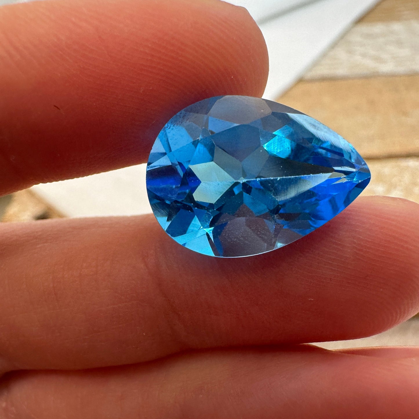 18x13mm Swiss Blue Topaz, Pear Cut, 15.35 carat Loose Faceted Gem, Natural Topaz