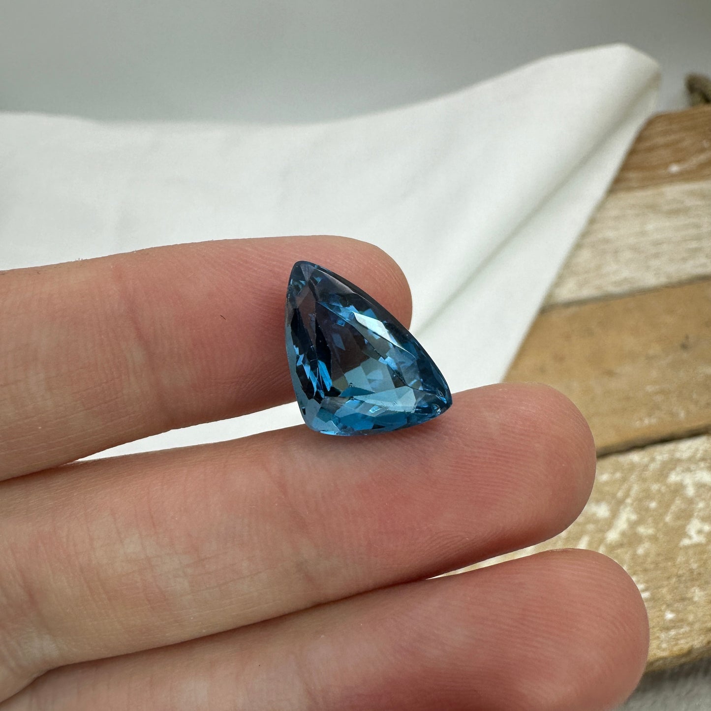 8.92 Ct London Blue Topaz 16.4x10.7mm Freeform Trillion Cut Loose Gem Faceted Deep Blue, December Birthstone