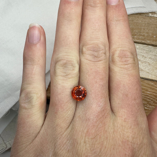 7.7mm Natural Orange Spessartite Garnet 2.30 Carat, Round Cut,  Faceted Loose Gemstone, Red Orange Garnet