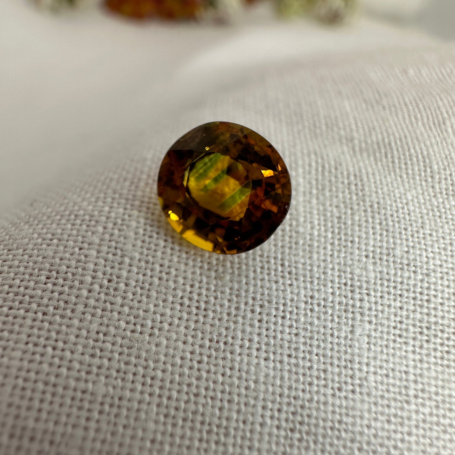 2 Carat Sapphire 7.5x7.1mm Oval Cut, Heat Treated, Yellow Orange, Faceted Loose Australian Sapphire