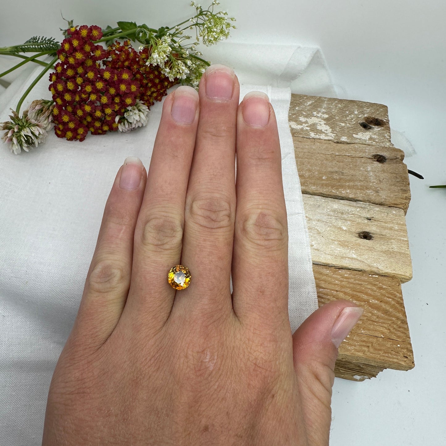 2 Carat Sapphire 7.5x7.1mm Oval Cut, Heat Treated, Yellow Orange, Faceted Loose Australian Sapphire