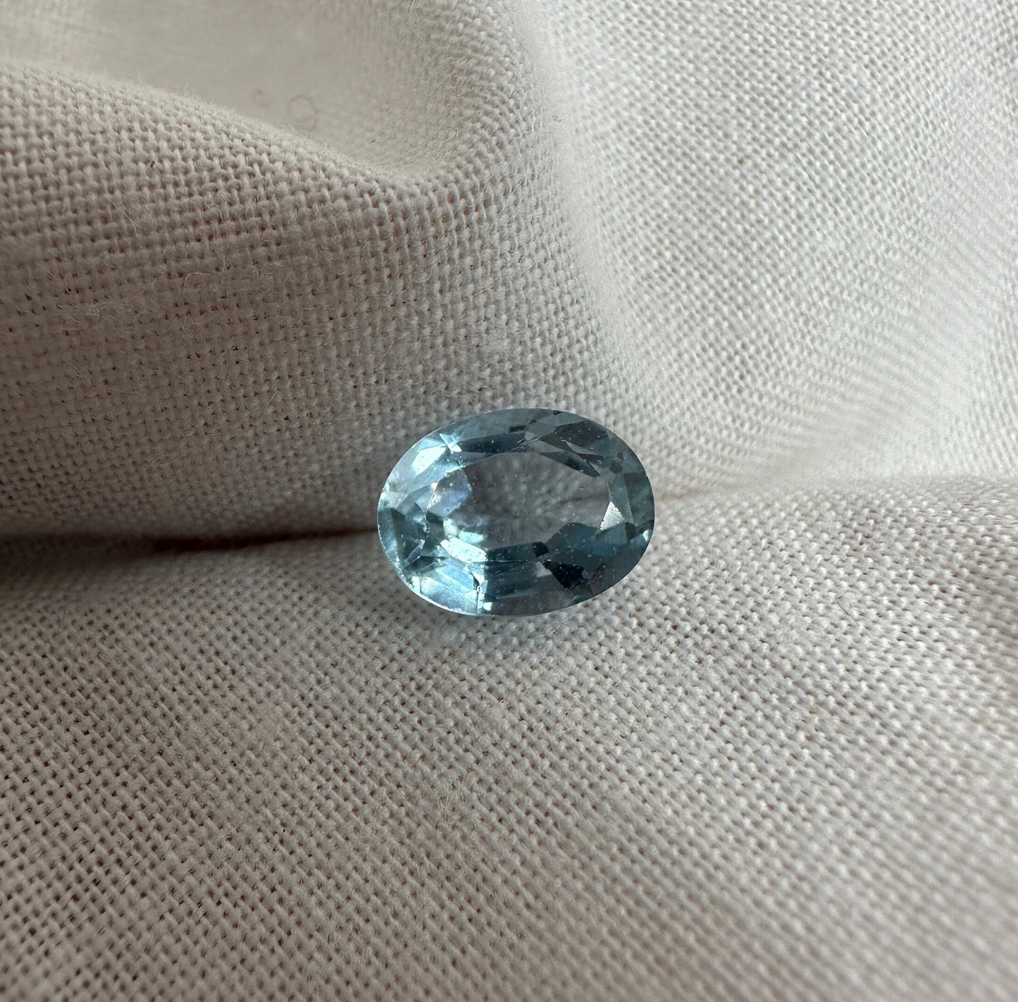 2 Carat Aquamarine 9x7mm Oval Cut, Faceted Loose