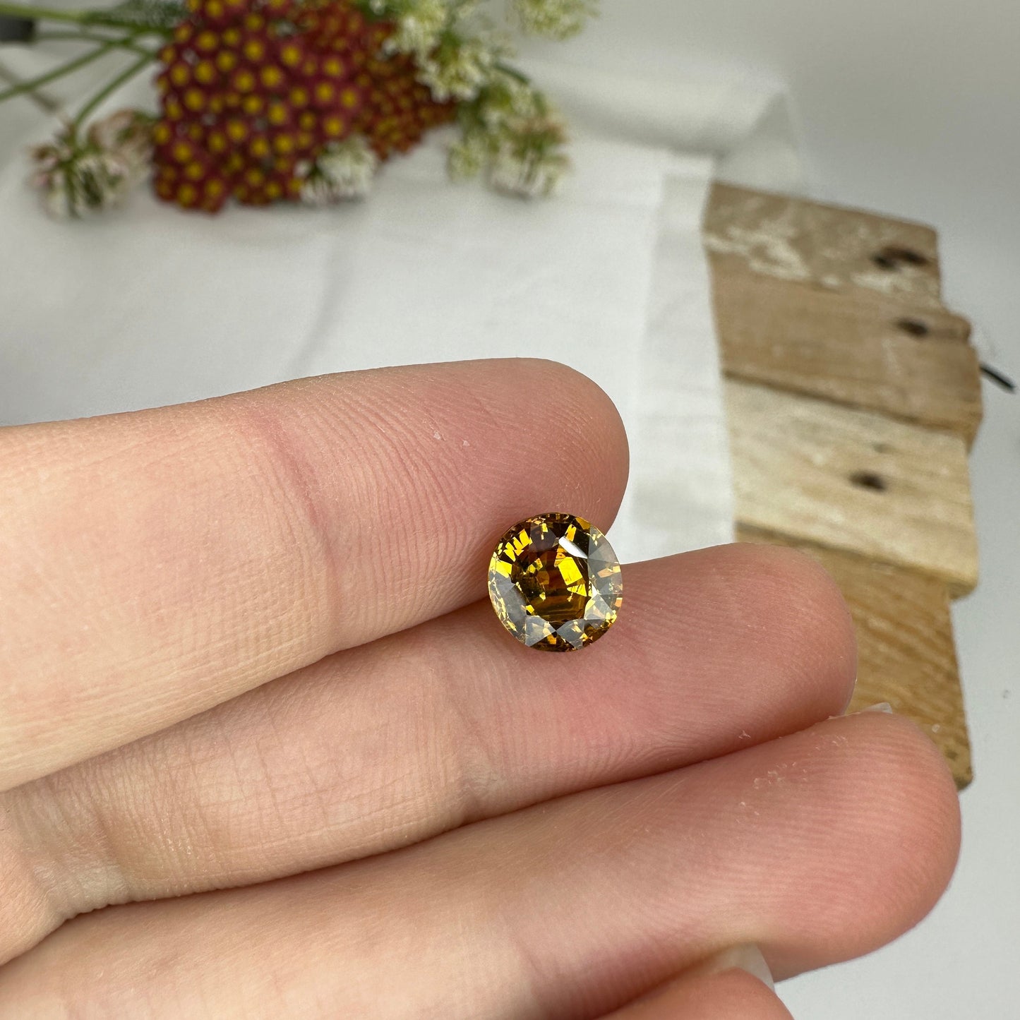 2 Carat Sapphire 7.5x7.1mm Oval Cut, Heat Treated, Yellow Orange, Faceted Loose Australian Sapphire