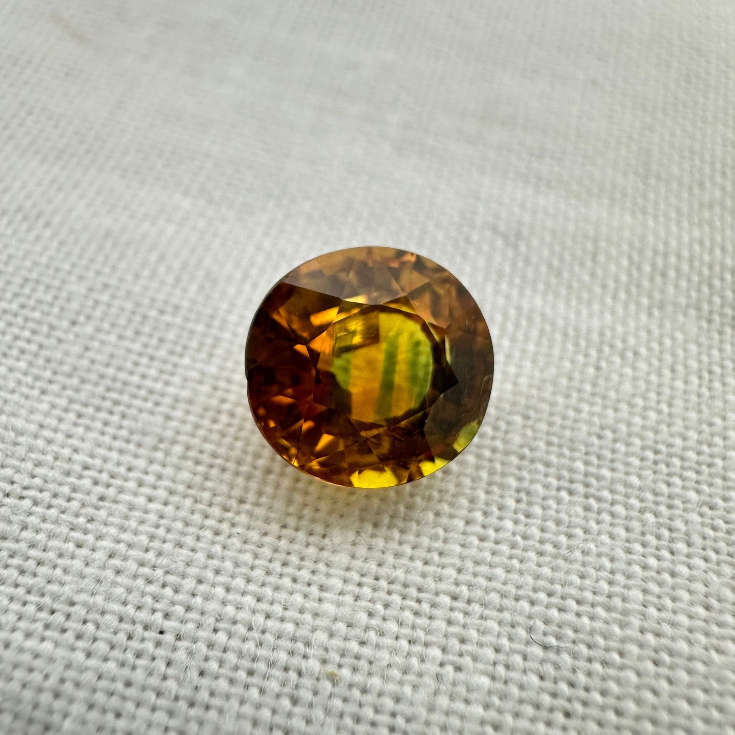 2 Carat Sapphire 7.5x7.1mm Oval Cut, Heat Treated, Yellow Orange, Faceted Loose Australian Sapphire