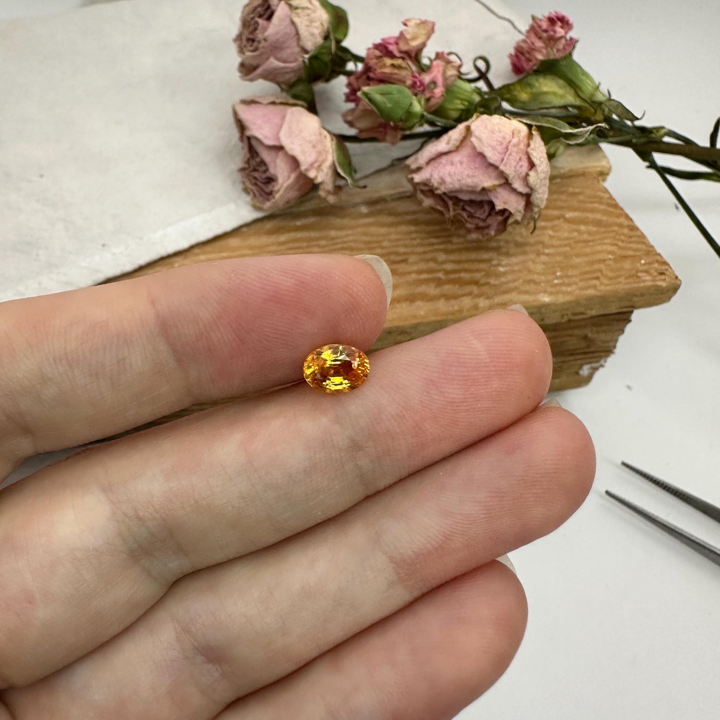 1.15 Carat Spessartite Garnet 6.9x5.1mm Oval Cut, Faceted Loose Orange Garnet