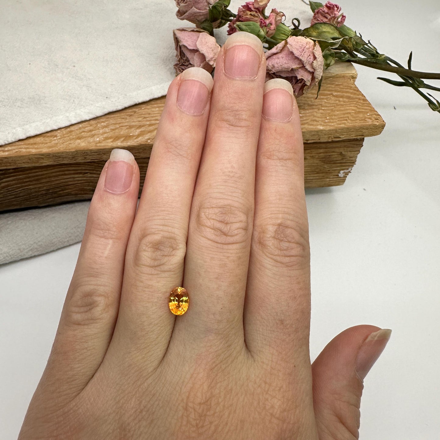 1.15 Carat Spessartite Garnet 6.9x5.1mm Oval Cut, Faceted Loose Orange Garnet