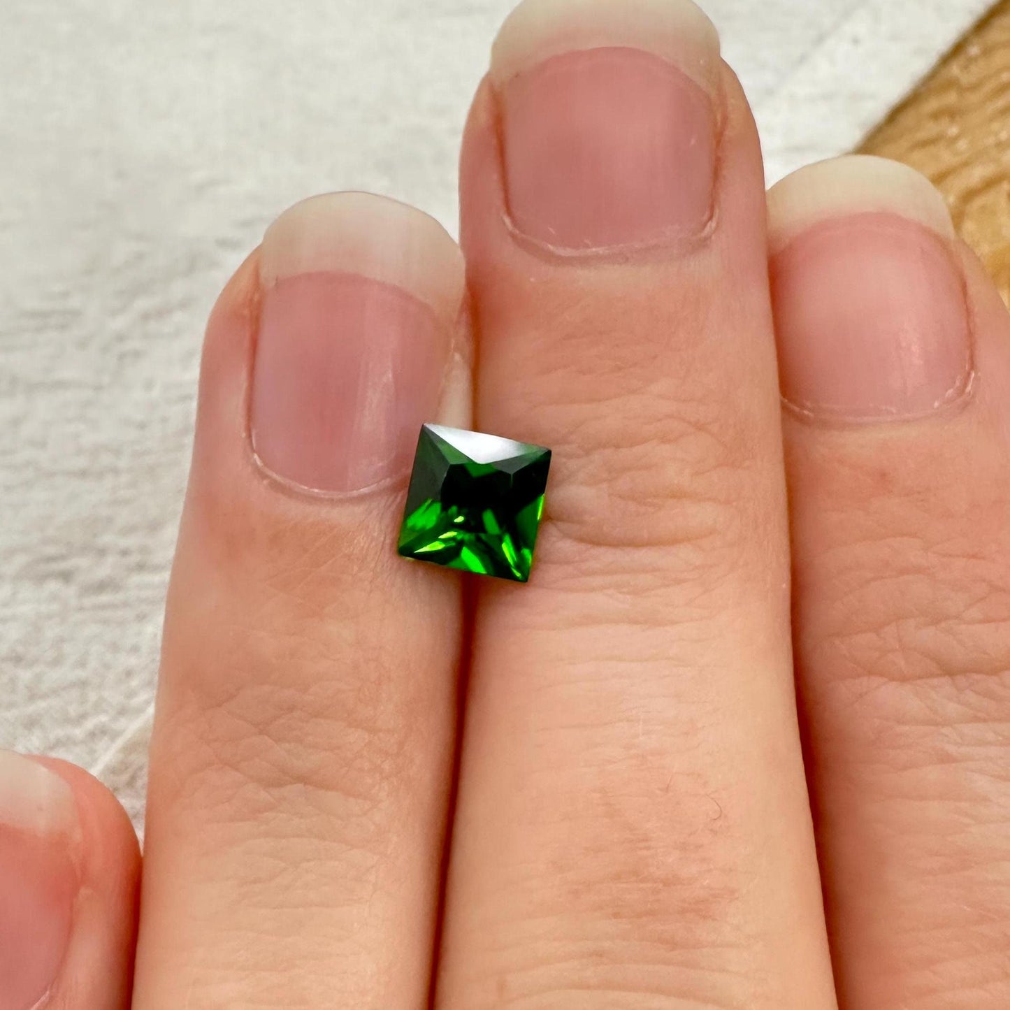 6mm Green Chrome Diopside 1 Carat Square Cut, Faceted Loose Gemstone