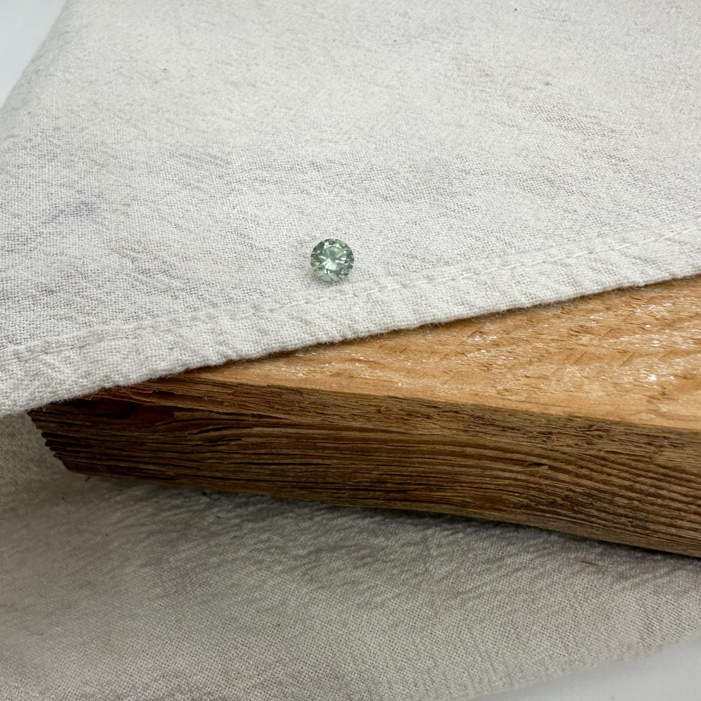 0.60 Carat Greenish Yellow Montana Sapphire 5mm Round Cut, Natural Unheated Faceted Loose