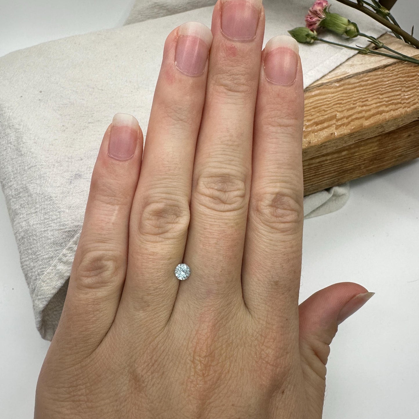 0.41 Carat Light Blue Montana Sapphire 4.35mm Round Cut, Natural Unheated Faceted Loose