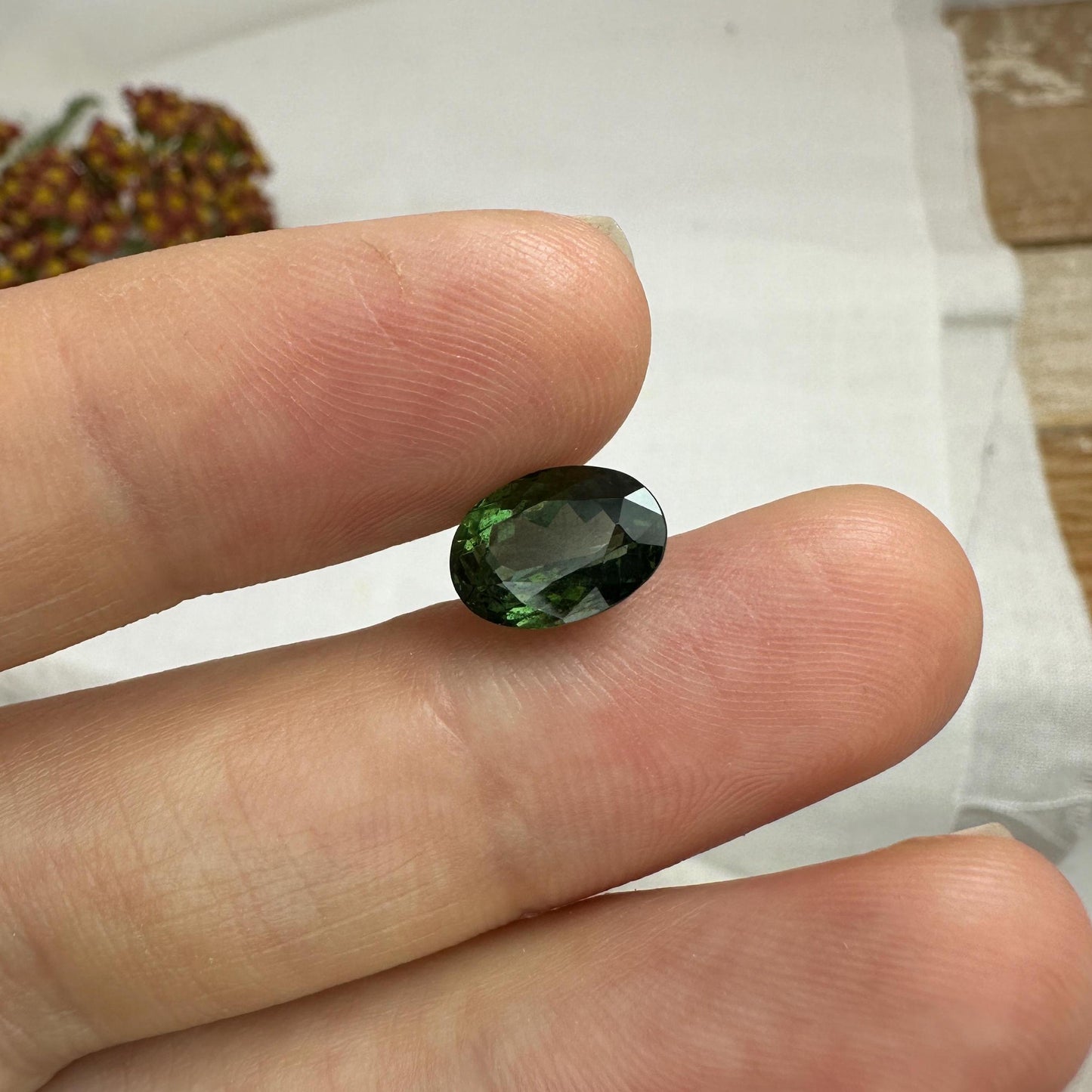 10x7mm Green Apatite 2.67 carat Oval Cut, Faceted Loose Gemstone,