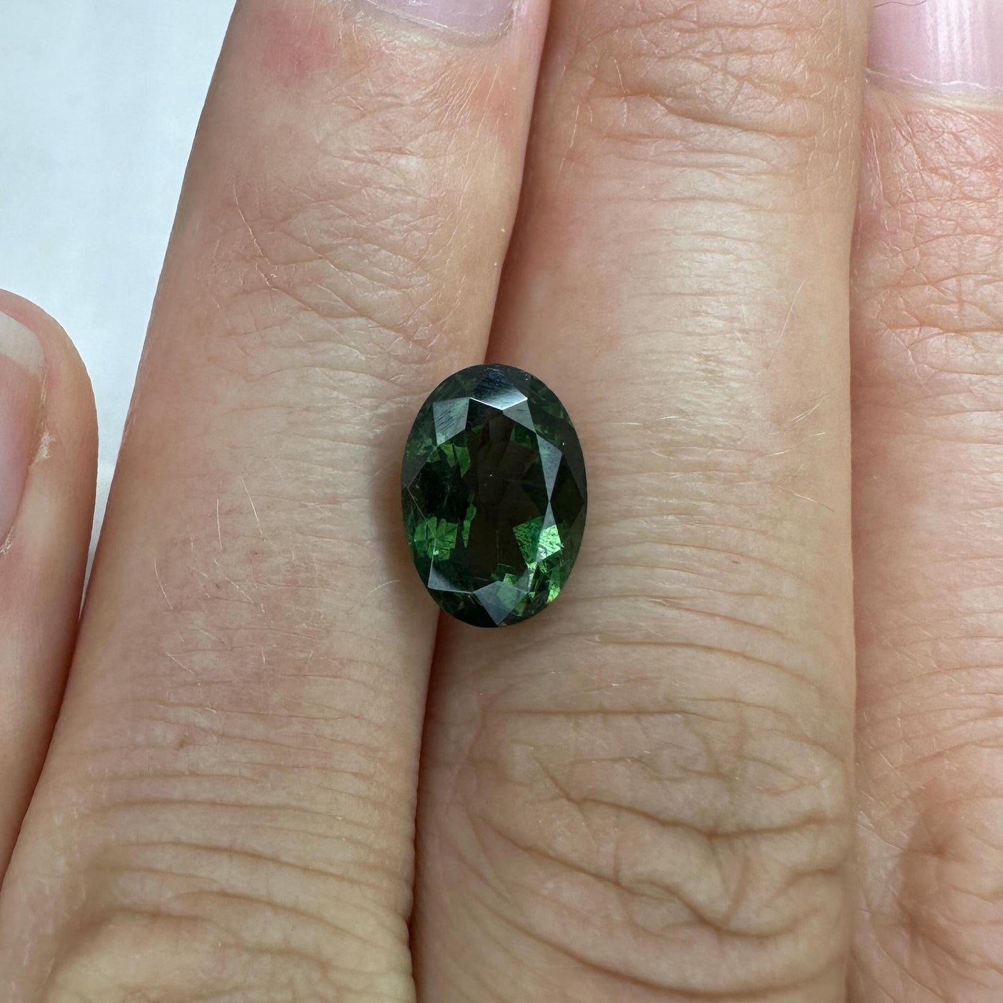 10x7mm Green Apatite 2.67 carat Oval Cut, Faceted Loose Gemstone,