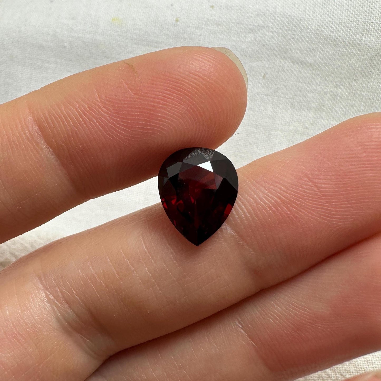 4.41 Ct Red Garnet, 11.5x9.5mm Pear cut, Natural Deep Red Garnet