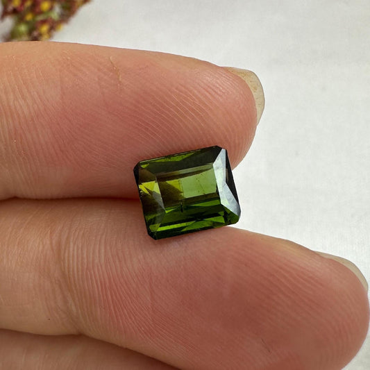 1.91 carat Natural Green Tourmaline, 8.3x7mm Rectangle Octagon Cut Faceted Loose Gemstone