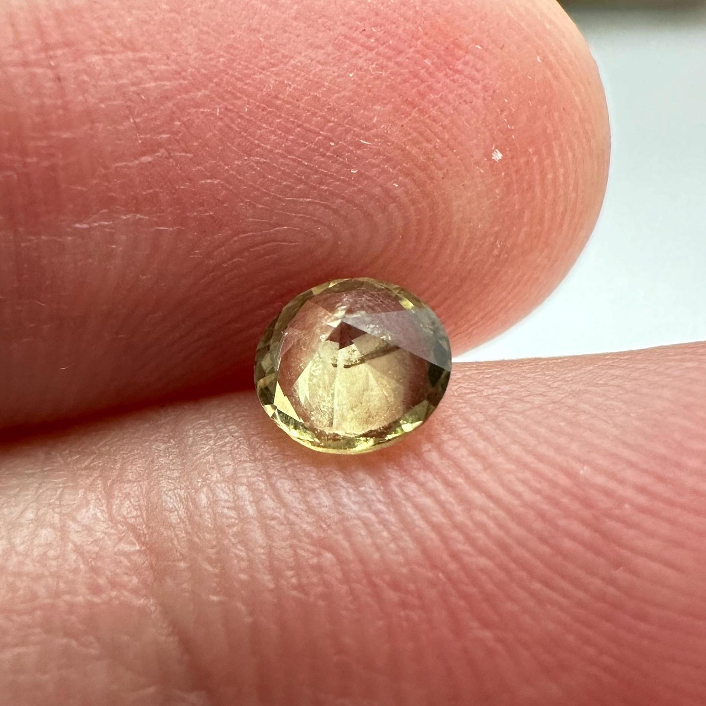 0.52 Carat Yellow Montana Sapphire 5mm Round Cut, Natural Unheated Faceted Loose