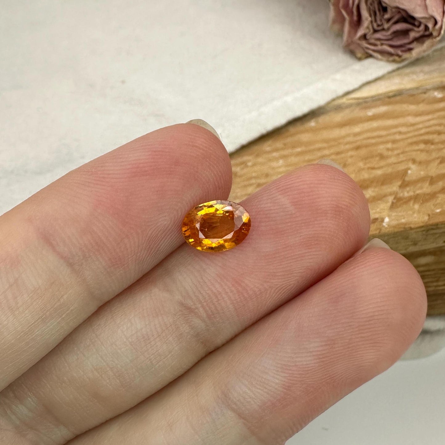 1.33 Carat Spessartite Garnet 7.9x5.85mm Oval Cut, Faceted Loose Orange Garnet