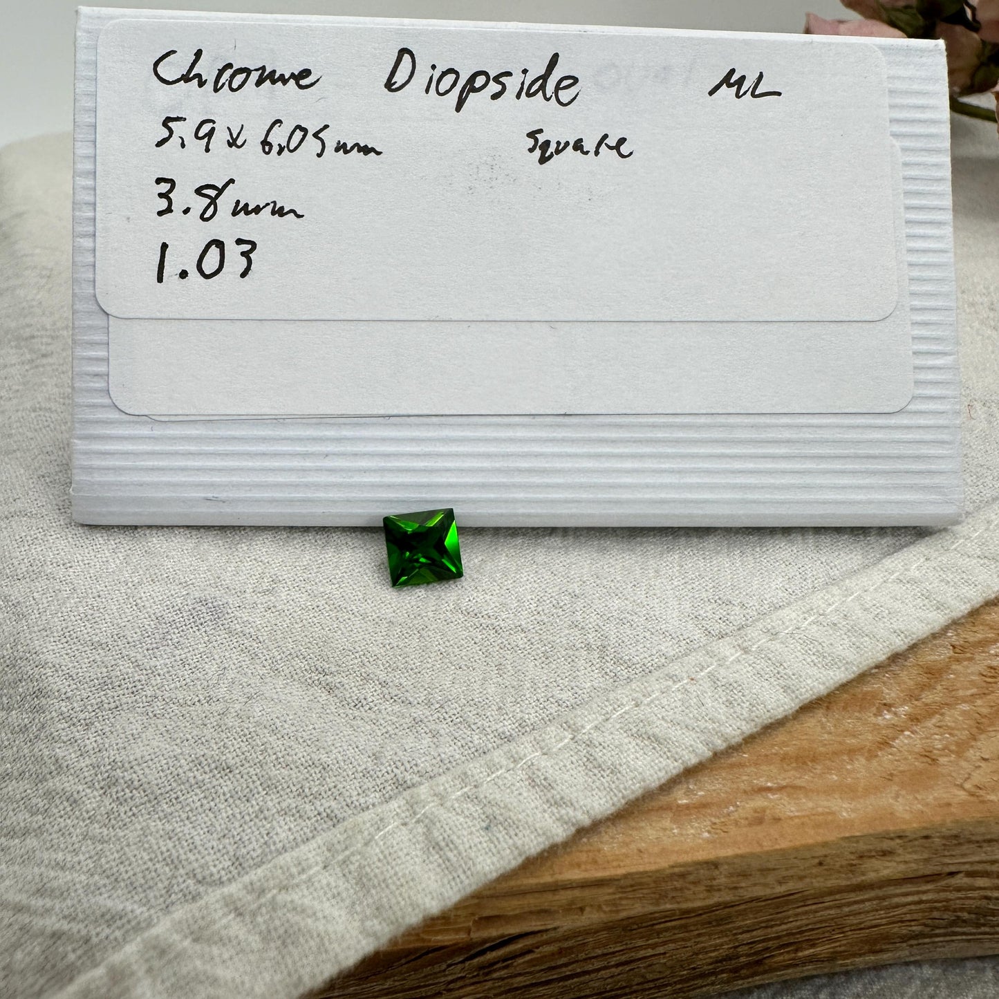 6mm Green Chrome Diopside 1 Carat Square Cut, Faceted Loose Gemstone