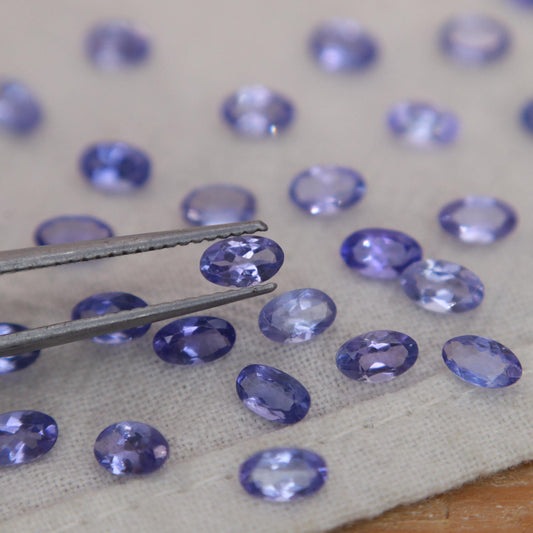 One 5x3mm Tanzanite Oval Cut, Faceted Loose Violet Gemstone, Natural Tanzanite, Zoisite