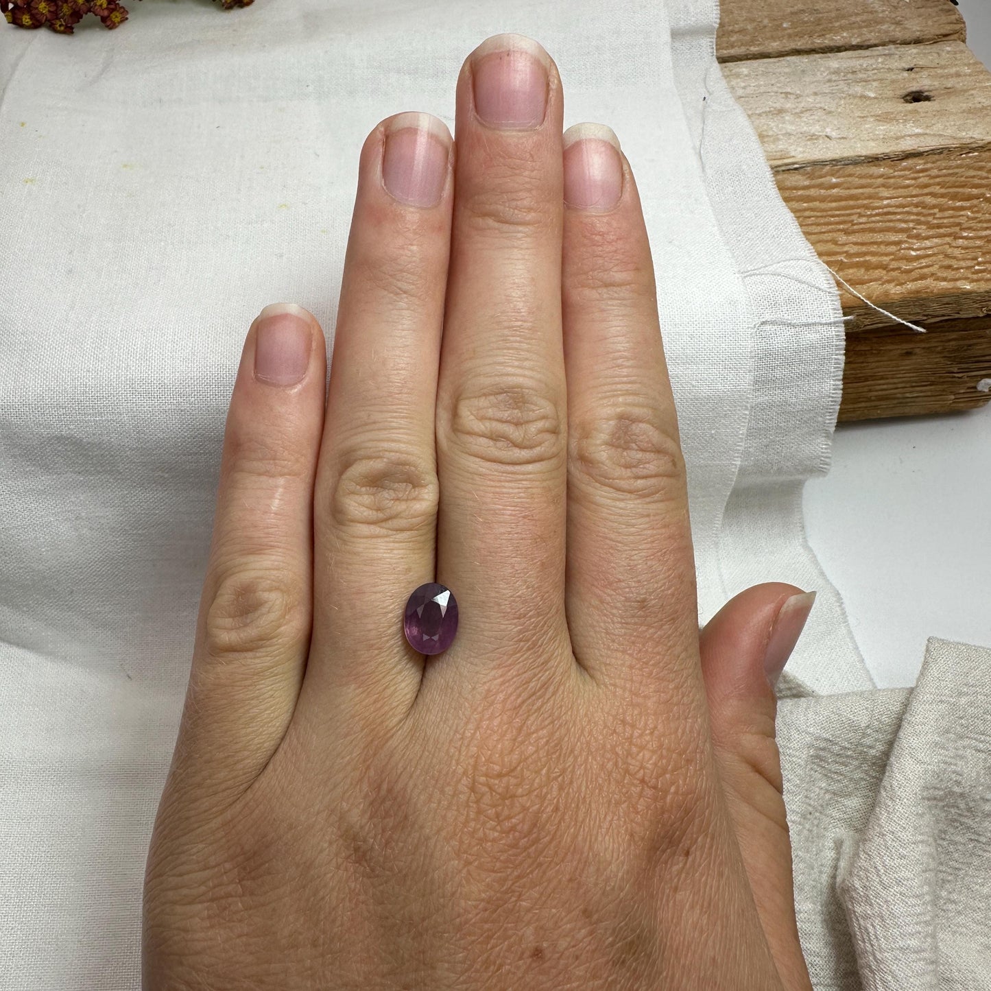 9x7mm Natural Purple Spinel, Faceted 2 carat Oval cut loose Spinel, loose Gemstone