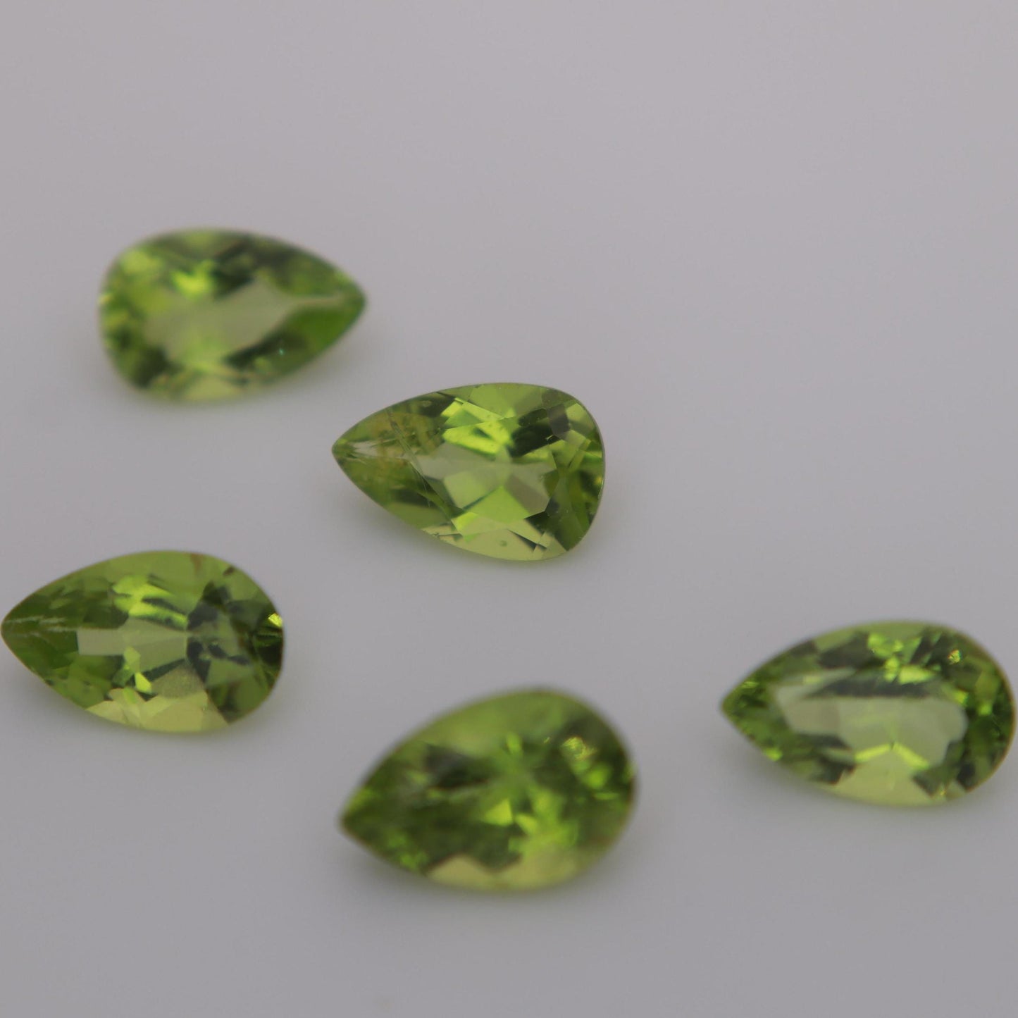 One 8x5mm Peridot Pear Cut, Faceted Loose Green Peridot, 1 Carat