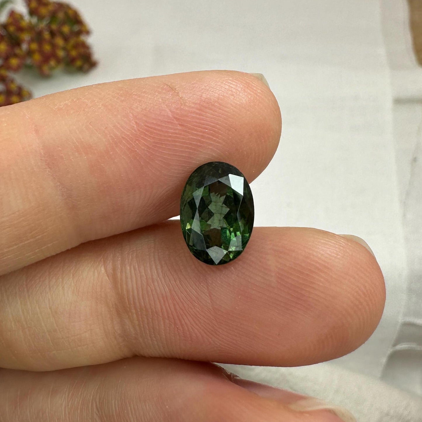 10x7mm Green Apatite 2.67 carat Oval Cut, Faceted Loose Gemstone,