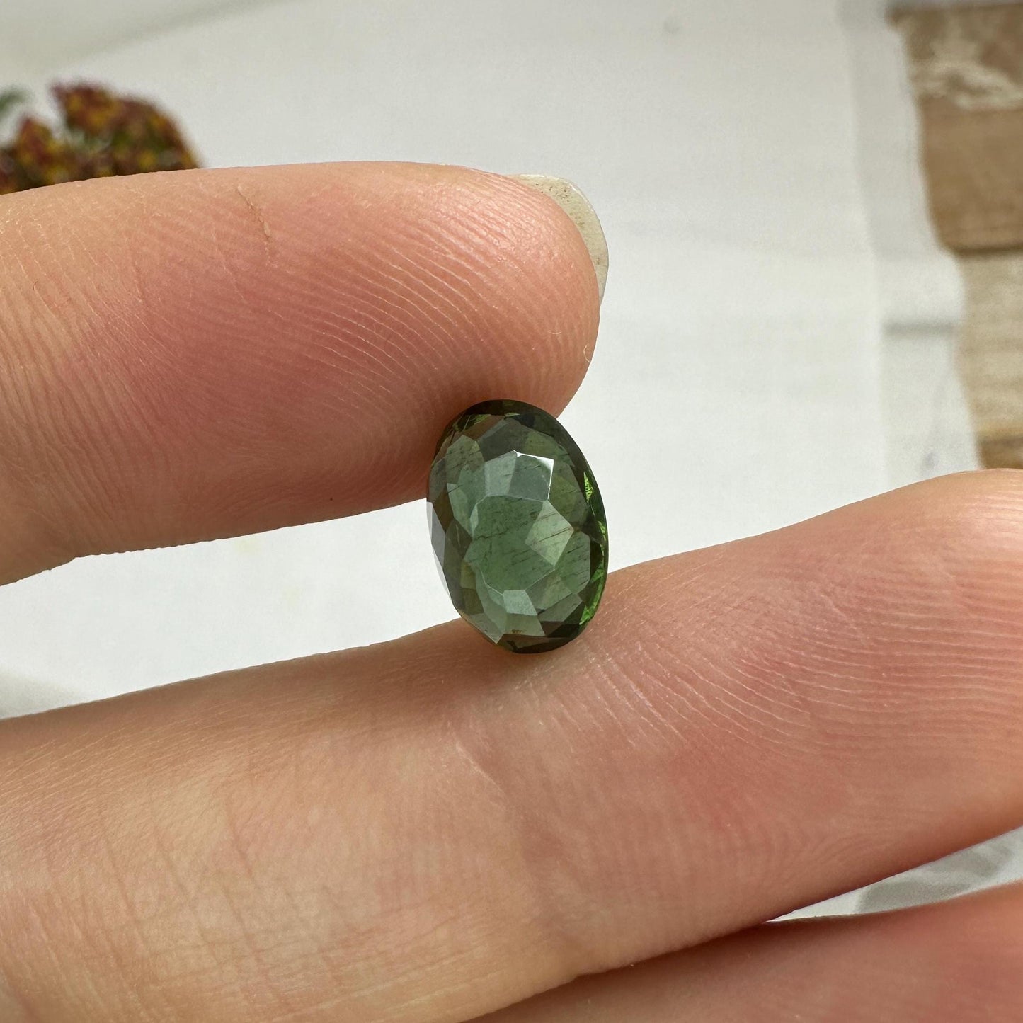 10x7mm Green Apatite 2.67 carat Oval Cut, Faceted Loose Gemstone,