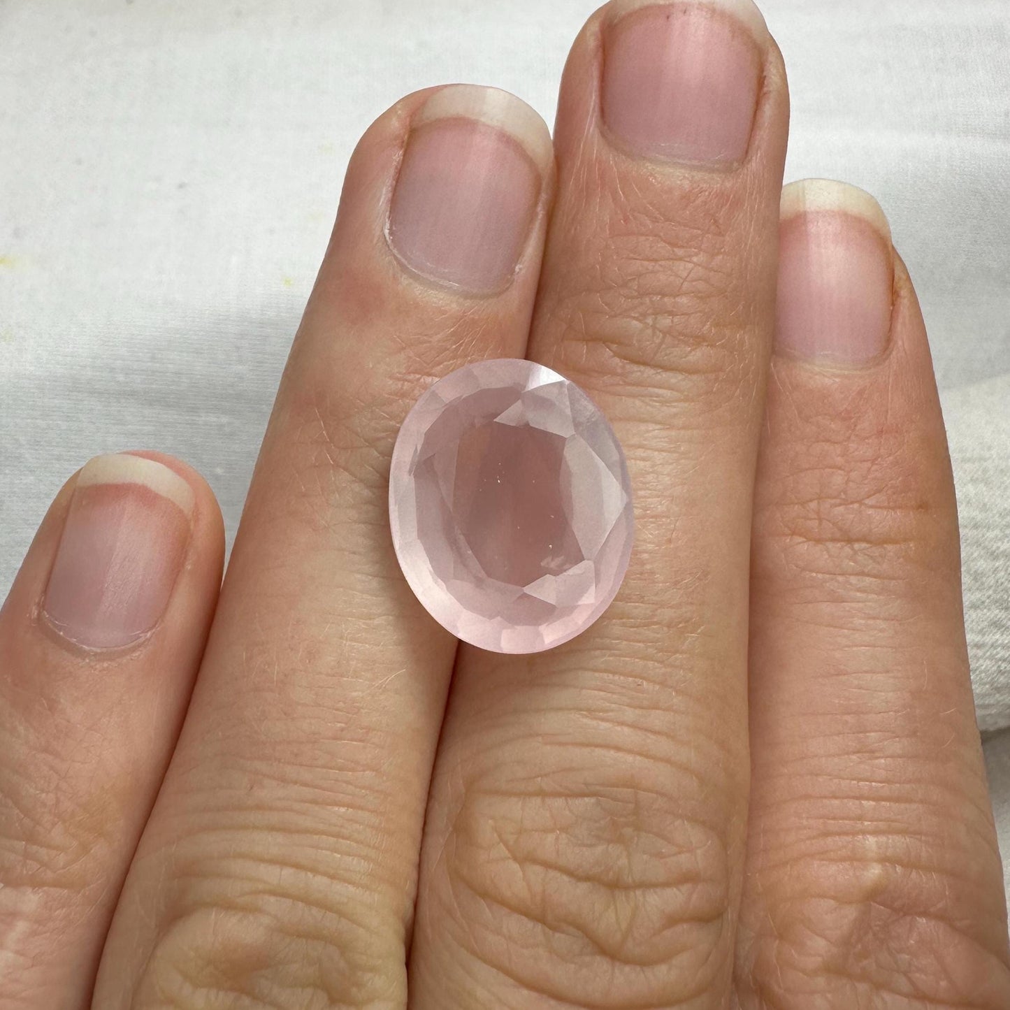 15x13mm Oval Rose Quartz, 9 carat Loose Gem, Faceted Pink Gemstone