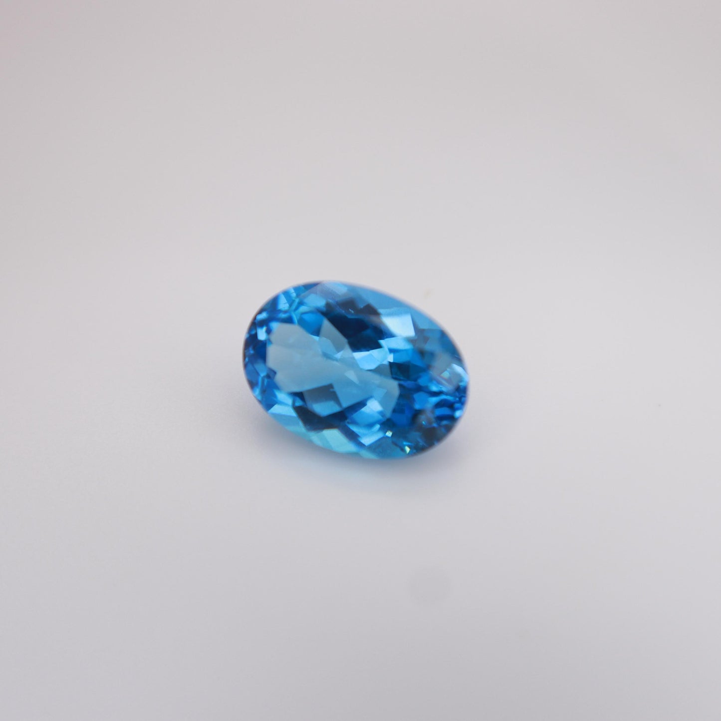 14.2x10.1mm Blue Topaz 7.63 carat Oval Cut, Faceted Loose Gemstone