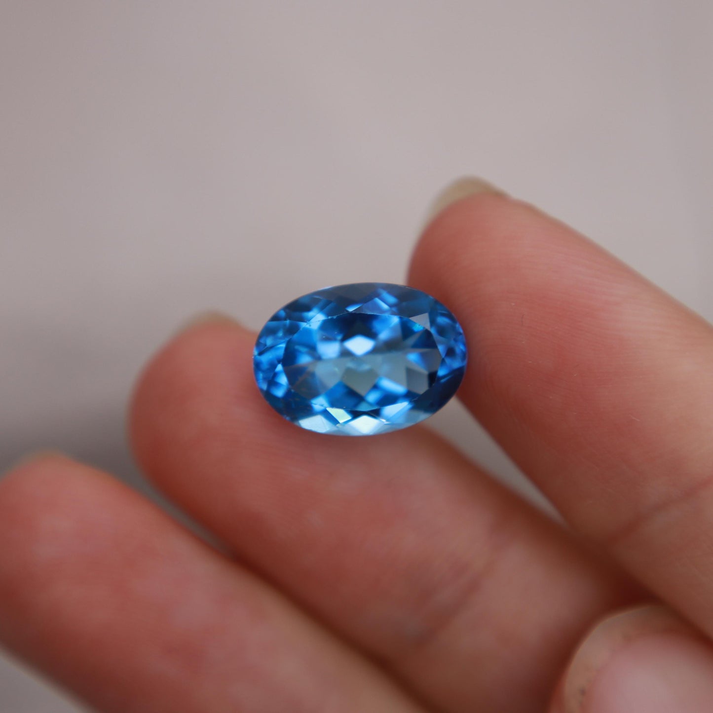 14.2x10.1mm Blue Topaz 7.63 carat Oval Cut, Faceted Loose Gemstone