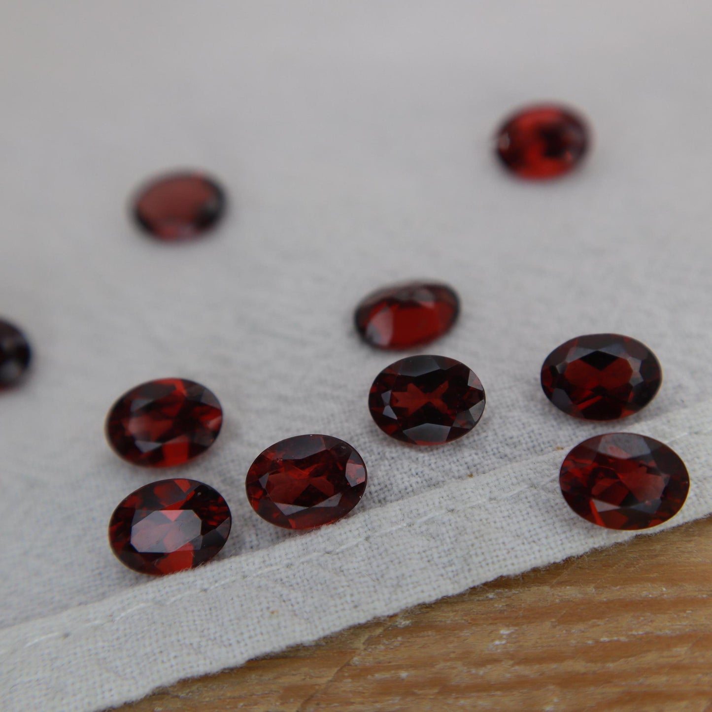 One Red Garnet 8x6mm Oval Cut, Faceted Loose Gemstone