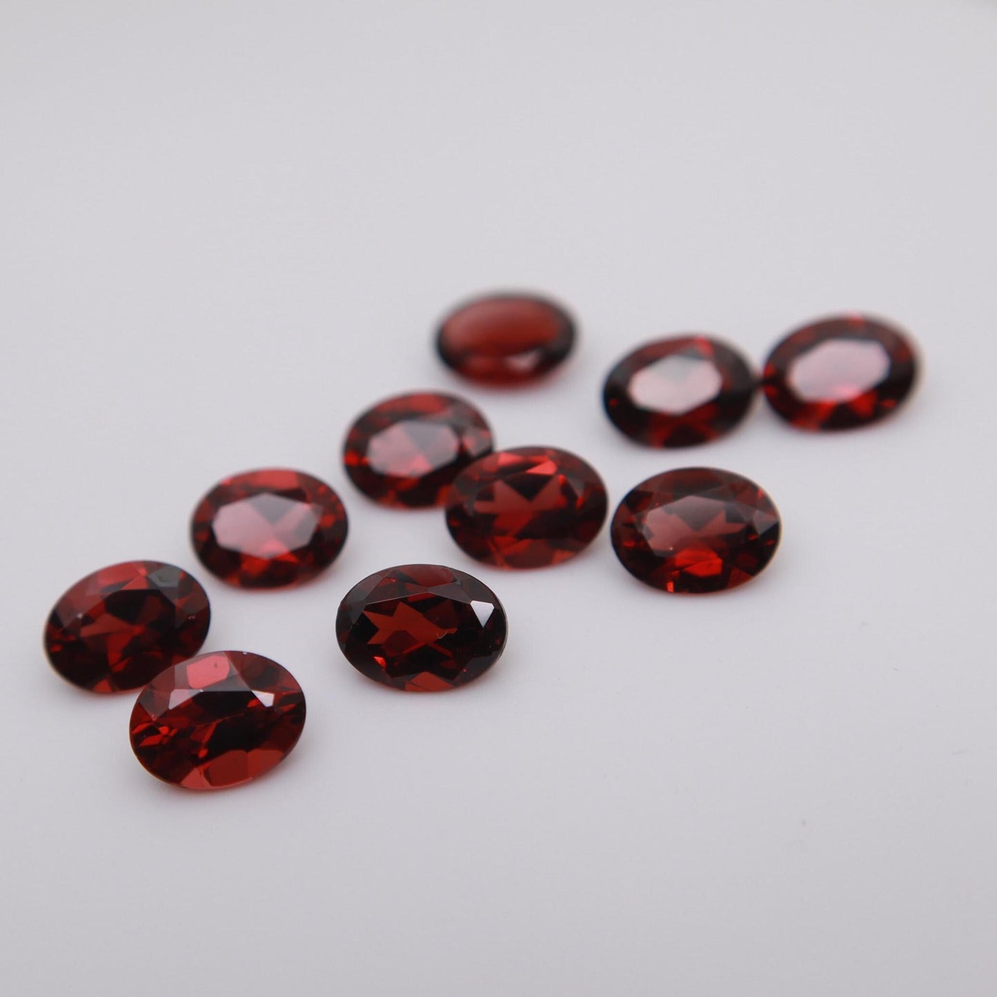 One Red Garnet 8x6mm Oval Cut, Faceted Loose Gemstone
